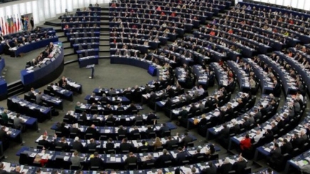 Европарламент проголосовал за ужесточение подхода к России