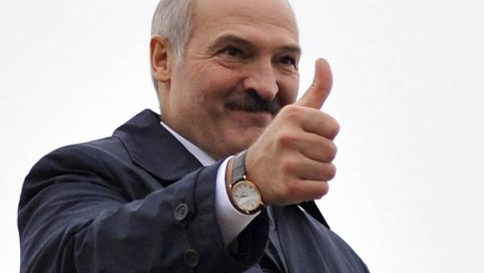 Лукашенко снова идет в Европу: выпускает политзаключенных и поддерживает Киев
