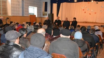 Валерий Яниогло поздравил женщин с наступающим праздником