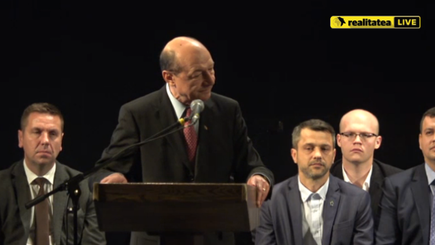 Траян Бэсеску пообещал создать Министерство по объединению Румынии и Молдовы