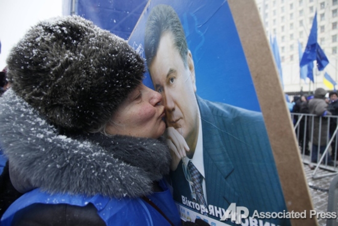 Две сверхзадачи Януковича