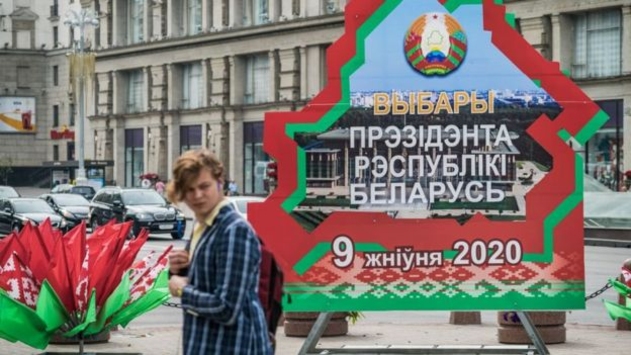 Лукашенко обвинил Москву во лжи и пообещал не допустить революции