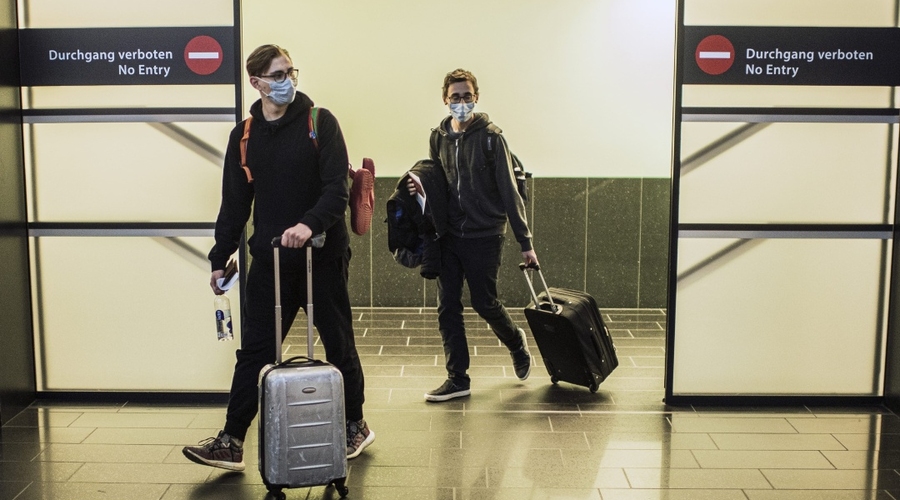 Спасет ли мир COVID-паспортизация?