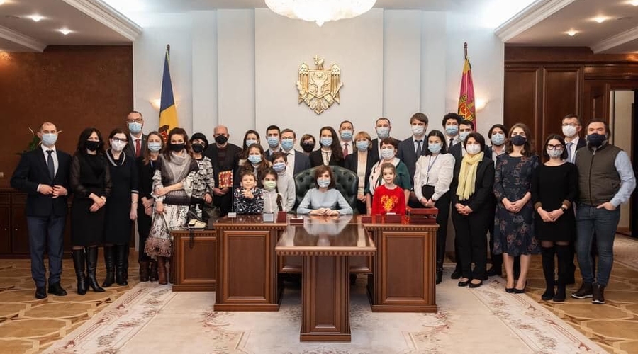 Опубликован список советников президента Майи Санду