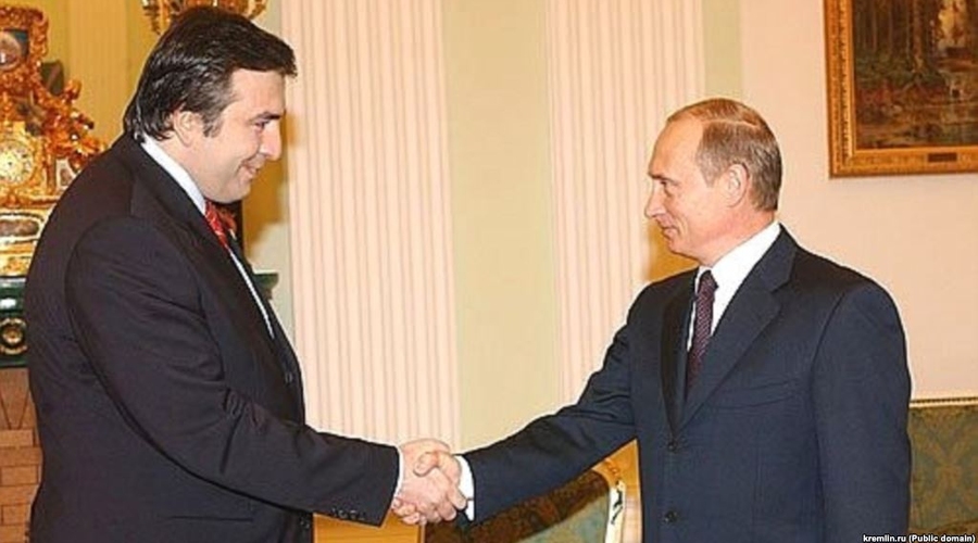 Путин хочет, чтобы Зеленский вернул украинское гражданство Саакашвили