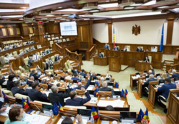 Парламент сократил минимальное необходимое количество членов  партии для регистрации