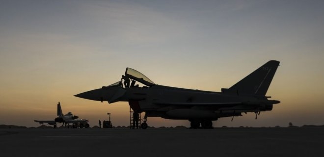 Над Черным морем перехватили шесть российских бомбардировщиков