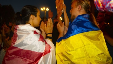 Генсек НАТО: мы углубим отношения с Грузией и Украиной