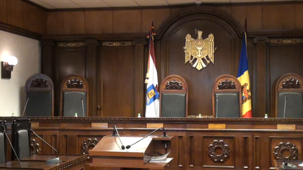 Депутаты обратились в Конституционный суд после отказа Додона утвердить министров