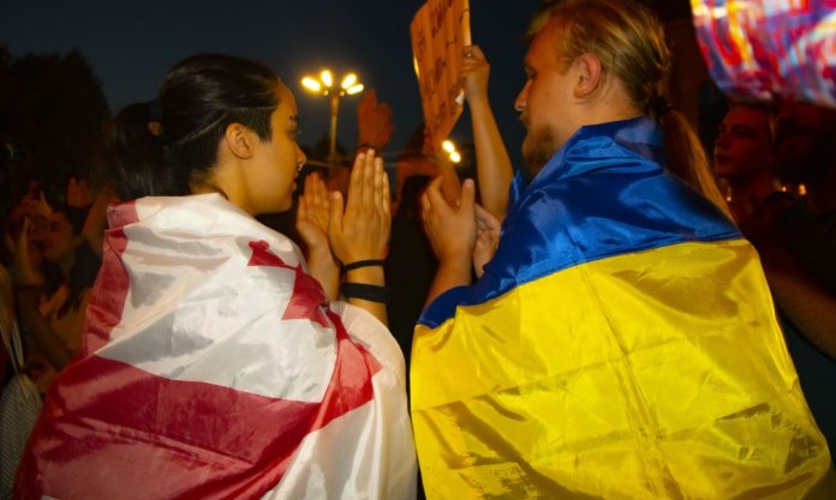 Генсек НАТО: мы углубим отношения с Грузией и Украиной