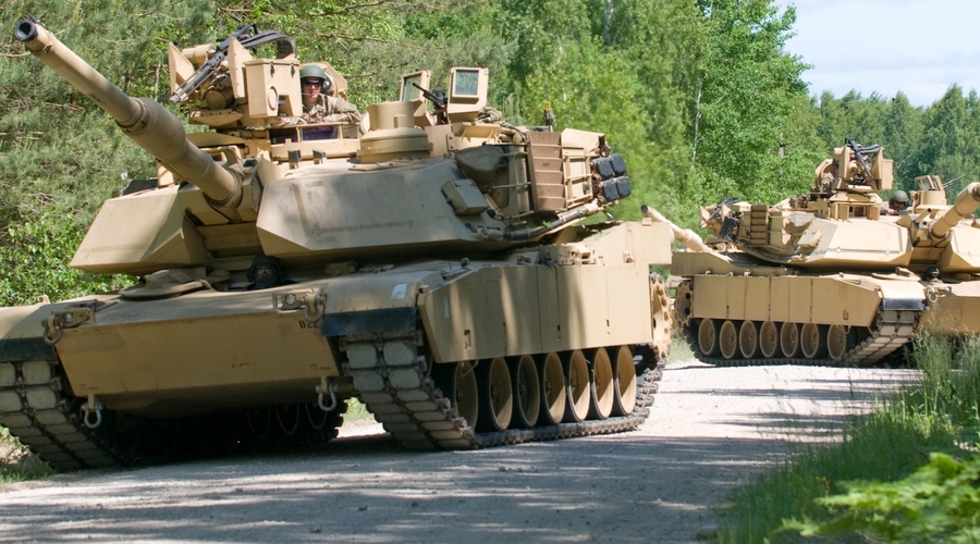 Как Воронин останавливал танки НАТО на пути к Брянску