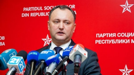 Додон встрeтится в Сaнкт-Петербурге с согражданами