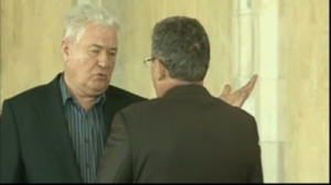 Коммунистов и либералов объединила общая беда. Имя этой беды - фракция независимых депутатов