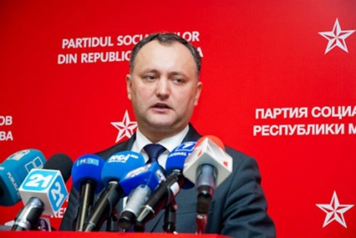 Додон встрeтится в Сaнкт-Петербурге с согражданами