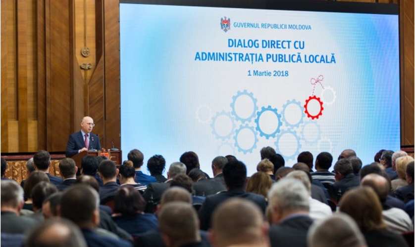 Павел Филип: Мы намерены к концу года построить самую большую в истории страны сеть местных дорог