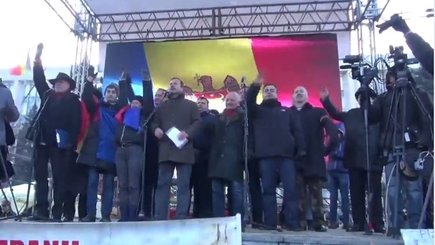 Год назад вся оппозиция единогласно ЗА одномандатные округа