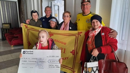 Помогай! Ведь помогать легко!