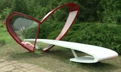 В столичном дендрарии открыт памятник целомудрию