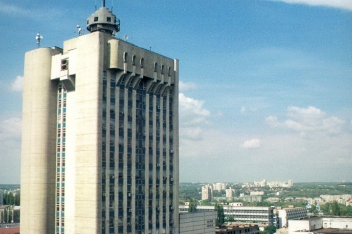 «Молдтелекому» настоятельно рекомендуют повышать тарифы…