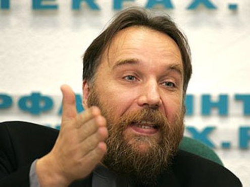 Политолог Александр Дугин: Сейчас самое главное - выдержать блеф США и стран
