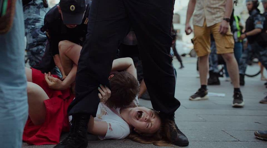 Юрий Дудь: Шпалой по лицу теперь может получить любой из нас