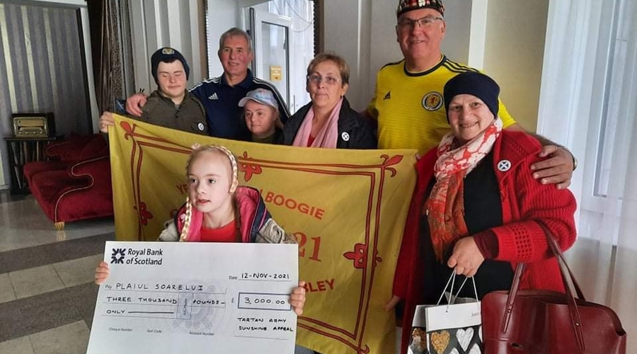 Помогай! Ведь помогать легко!