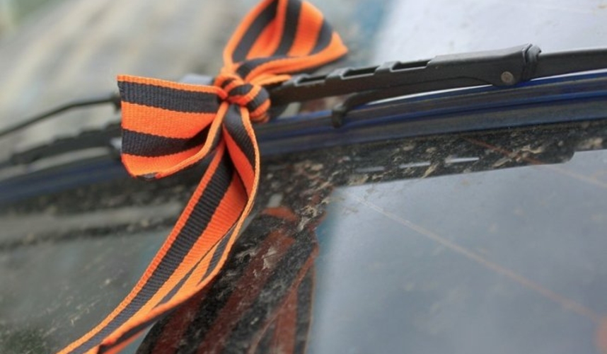 Власти Бреста извинились и запретили «георгиевскую» ленточку в общественном транспорте