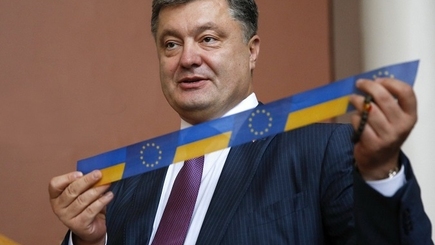 Украиной правит не Порошенко, а коррупция