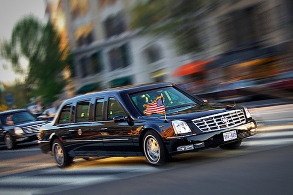 Движение пешеходов и автомобилей в день визита вице-президента США будет ограничено.