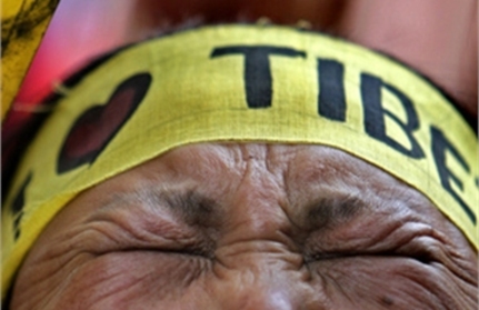 Более 50 тибетцев покончили с собой, протестуя против репрессий китайских властей