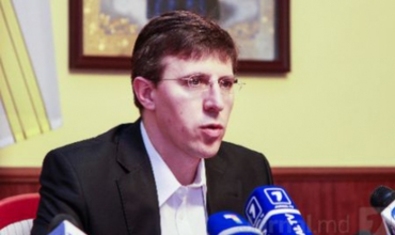 Примар Киртоакэ отказался от депутатского мандата