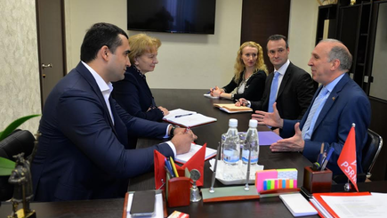 Зинаида Гречаный провела встречу с послом США в Молдове