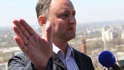 Додон готов дать отпор Усатому и Петкову