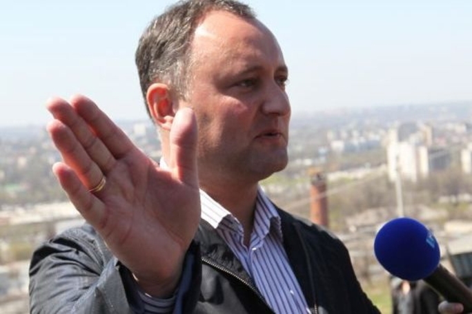 Додон готов дать отпор Усатому и Петкову