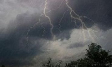 Молдову ожидают шквалистый ветер и грозы