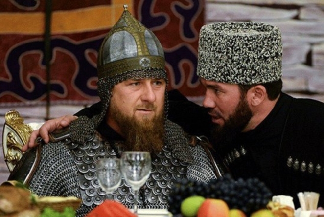 Пророчество Пелевина. Русский витязь Кадыров готовит огнемет для Путина