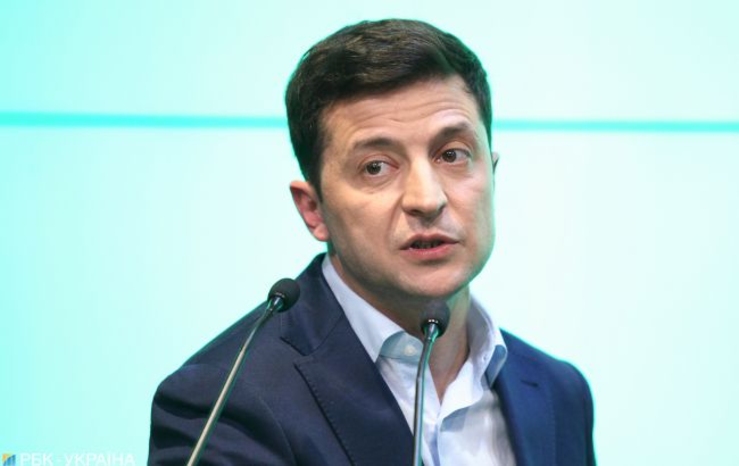 Зе!Конституция: как президент Зеленский хочет менять Основной закон