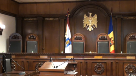 Конституционный суд рассмотрит вопрос о временной передаче полномочий президента