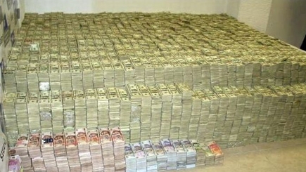 Валютные резервы НБМ превысили два миллиарда долларов