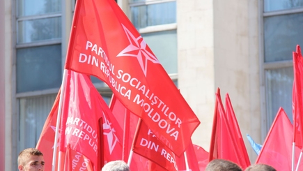 Додон заблокирует госучреждения и посольства