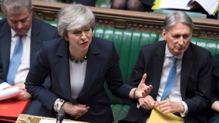Правительство Мэй проиграло еще раз: парламент Британии запретил разводиться с ЕС без договора