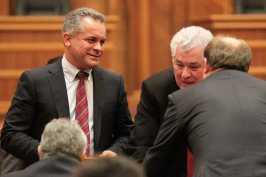 Версия. Коммунисты вернутся в парламент, чтобы отправить Филата в отставку