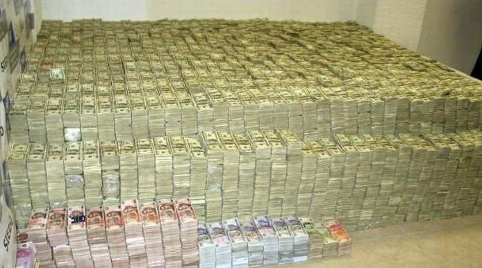 Валютные резервы НБМ превысили два миллиарда долларов