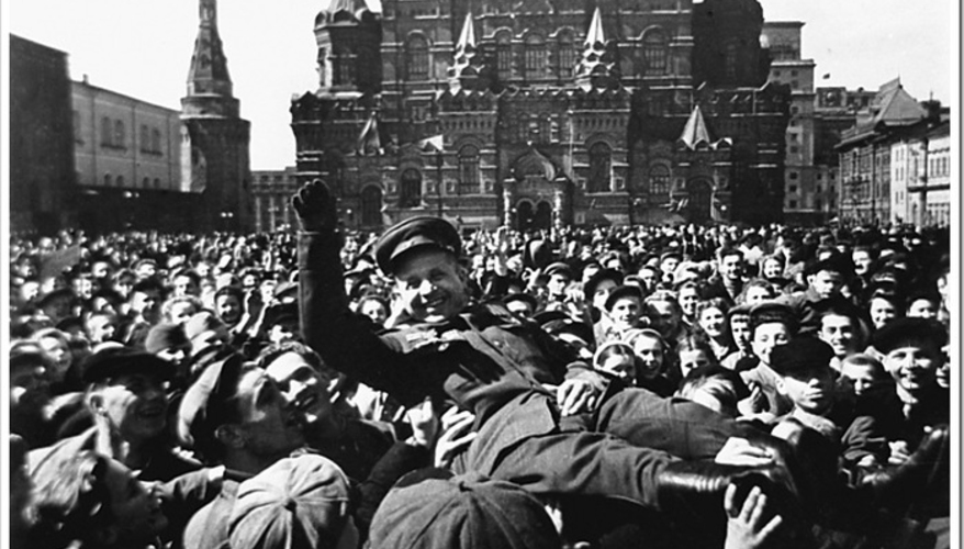 Настоящий праздник. О победителях и мародерах