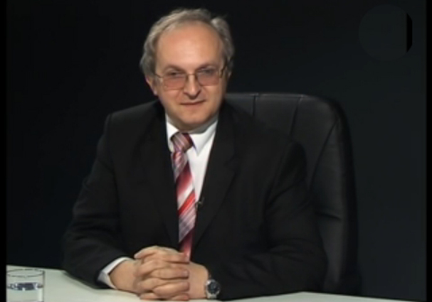 Чью тропу выбрать - Януковича или Воронина?