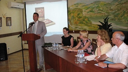 Книга – реквием бессмертному подвигу героев     обороны    Брестской   крепости