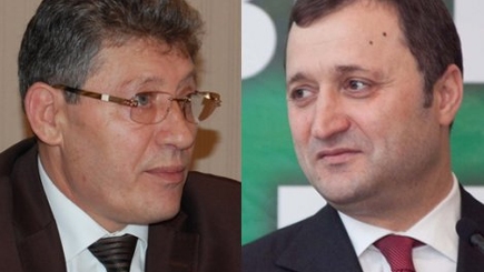 Влад Флат встретился с Михаем Гимпу. Жертв и разрушений нет…