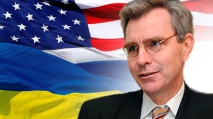Посла США беспокоят события в Раде