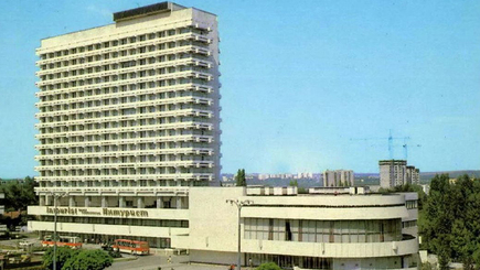 В Кишиневе сносят гостиницу 