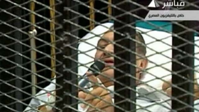Мубарака переводят в тюрьму-реанимацию. На улицах Каира начались беспорядки
